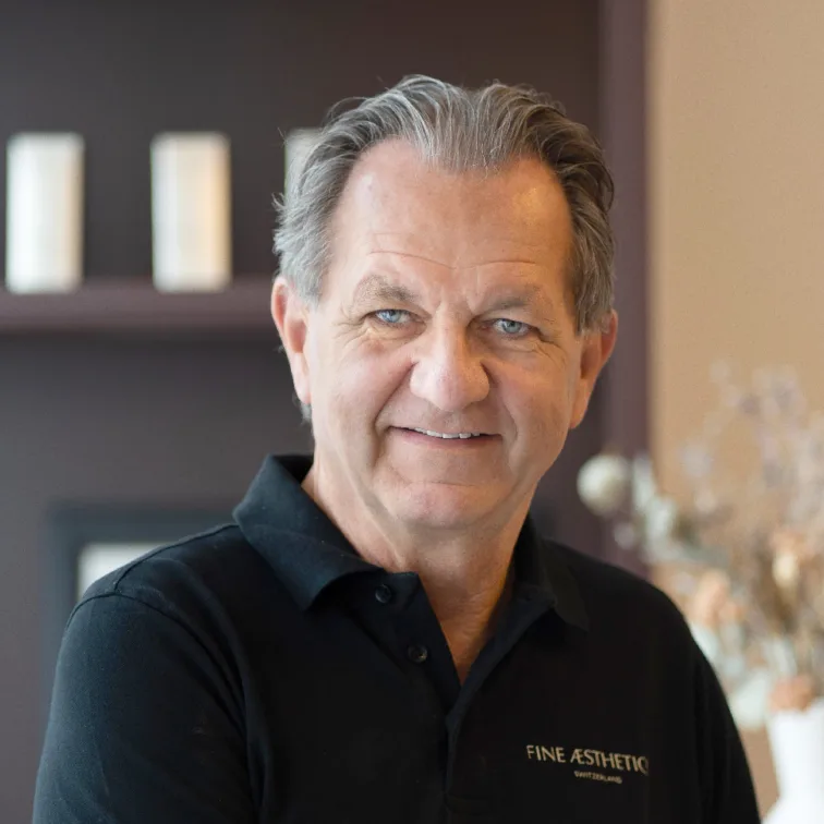 Dr. med. Robert Graf, Facharzt Chirurgie FMH und ästhetische Medizin